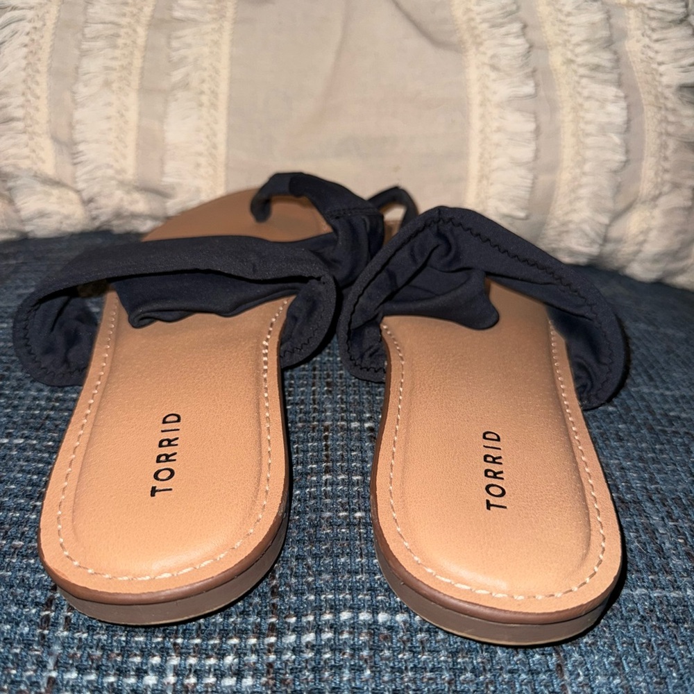 Torrid Black and Tan Women's Sandals - Picture 5 of 6
